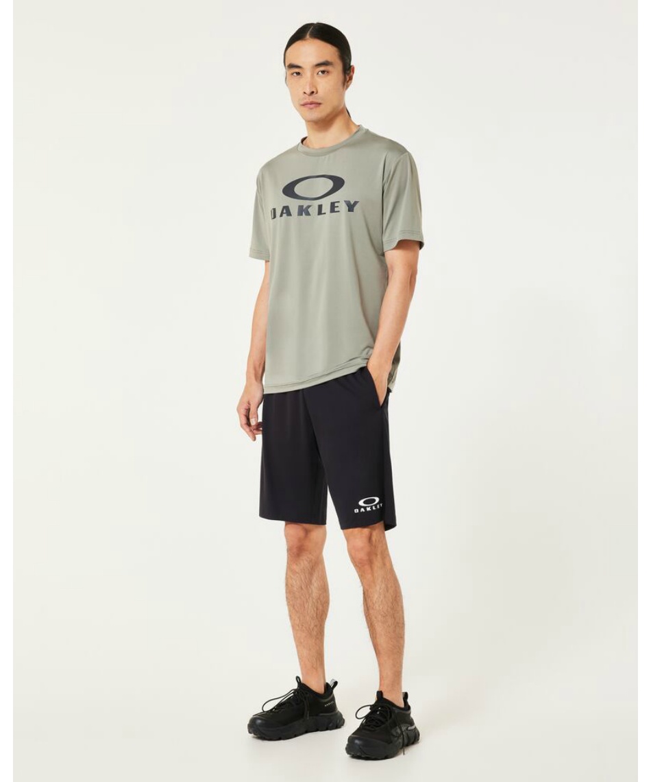 オークリー(OAKLEY) ハーフパンツ TECH COLD ショーツ 8.5IN
