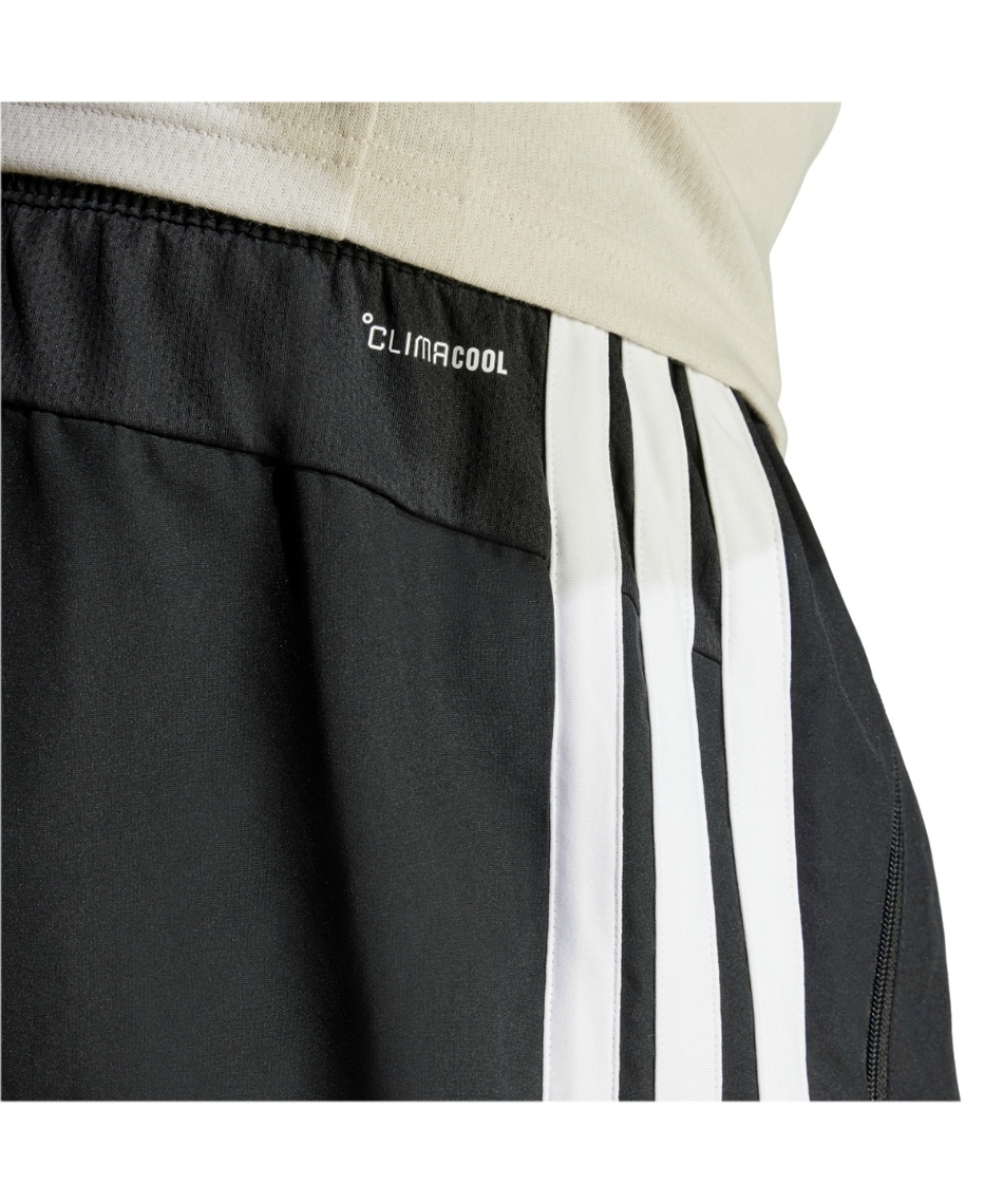 アディダス(adidas) ハーフパンツ M TR-ES 3S ウーブンショーツ JC7718