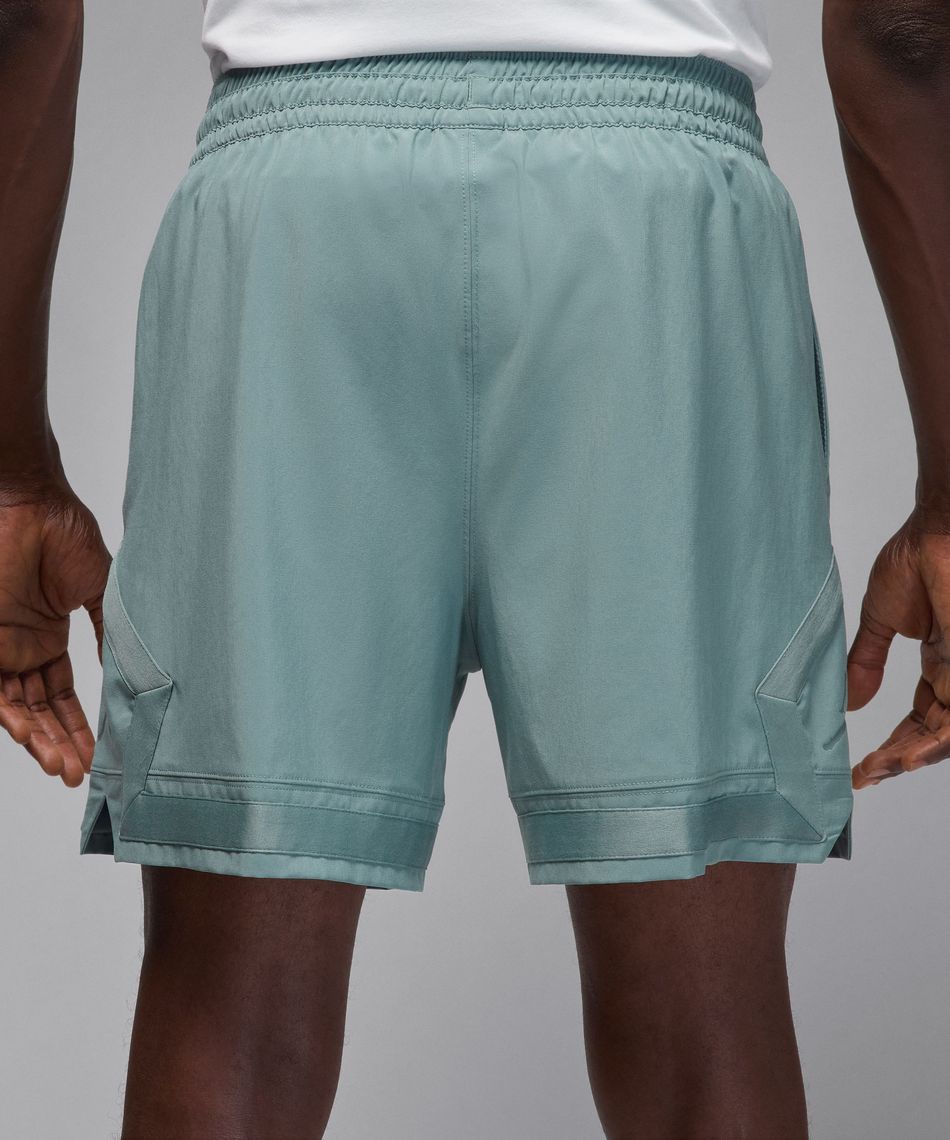 UNDEFEATED Jordan ハーフパンツ UNDEFEATED x JORDAN ハーフパンツ ショートパンツ