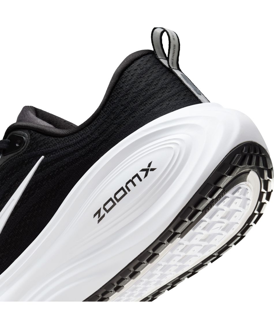 ポメころび ランニングシューズ ボメロ プラス HV8150-002 | スポーツ用品なら