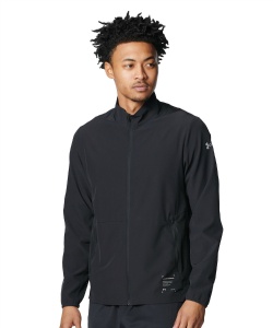 �l���|�C���g69pt 30% OFF�^SALE �y���������z�A���_�[�A�[�}�[(UNDER ARMOUR) �E�C���h�u���[�J�[ �W���P�b�g UA LIGHTWEIGHT WOVEN JACKET 6012566-001 �����Y 001 LG