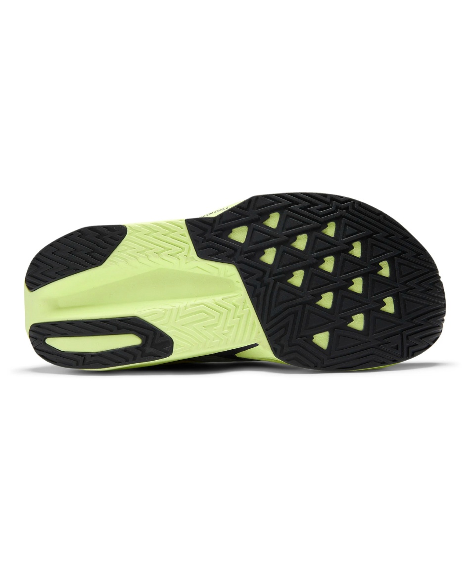 ランニングシューズ FuelCell Rebel v5 フューエルセル レベル v5
