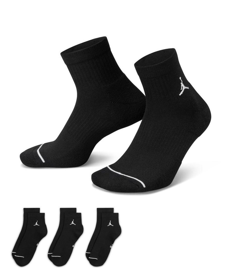 【値下げ＆ばら売り不可】新品タグ付き　ジョーダン　セットアップ黒　XLサイズ③ 値下げ＆ばら売り不可】新品タグ付き ジョーダン セットアップ黒 XL