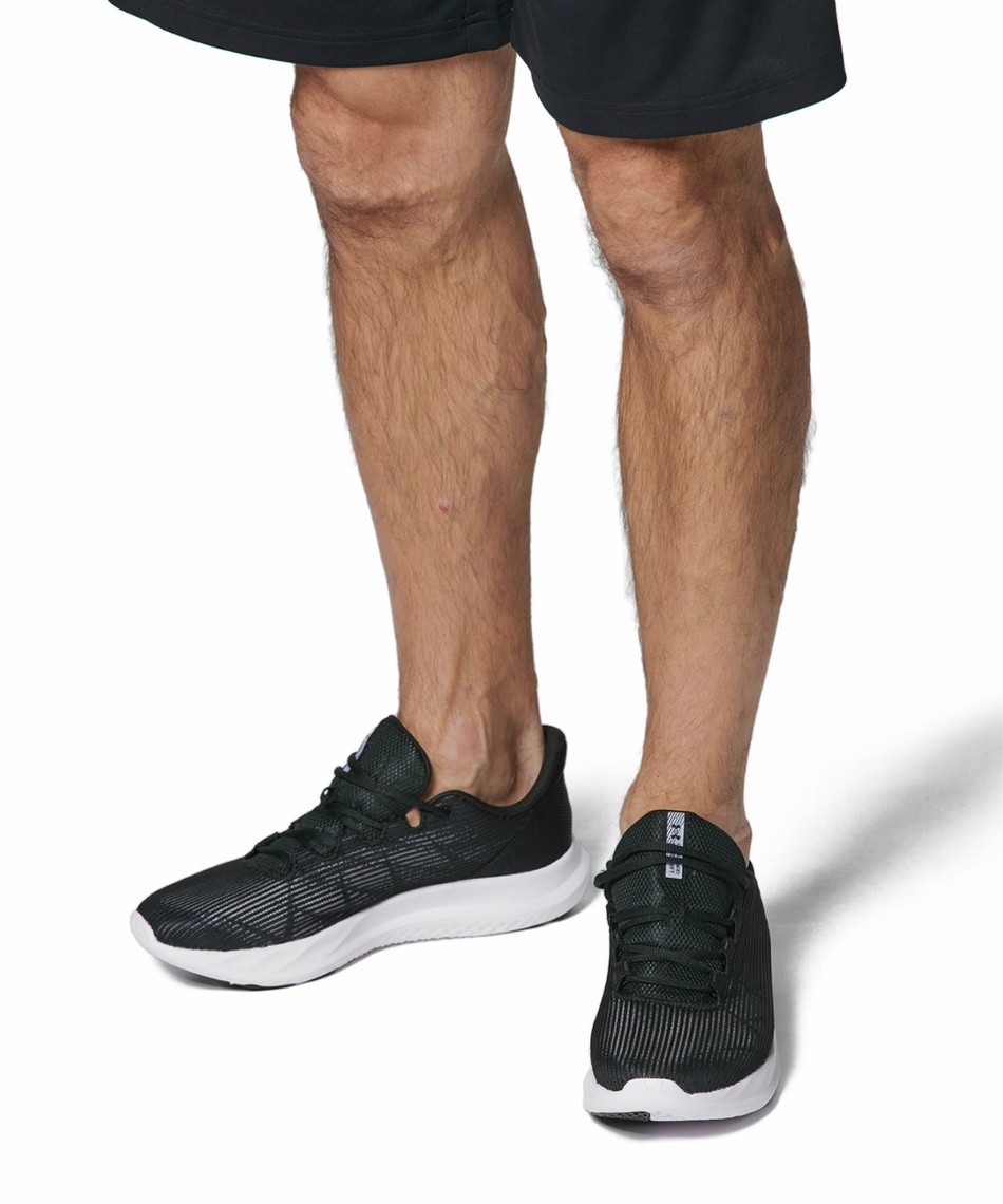 ランニングシューズ UA Charged Speed Swift 3026999-001 | スポーツ