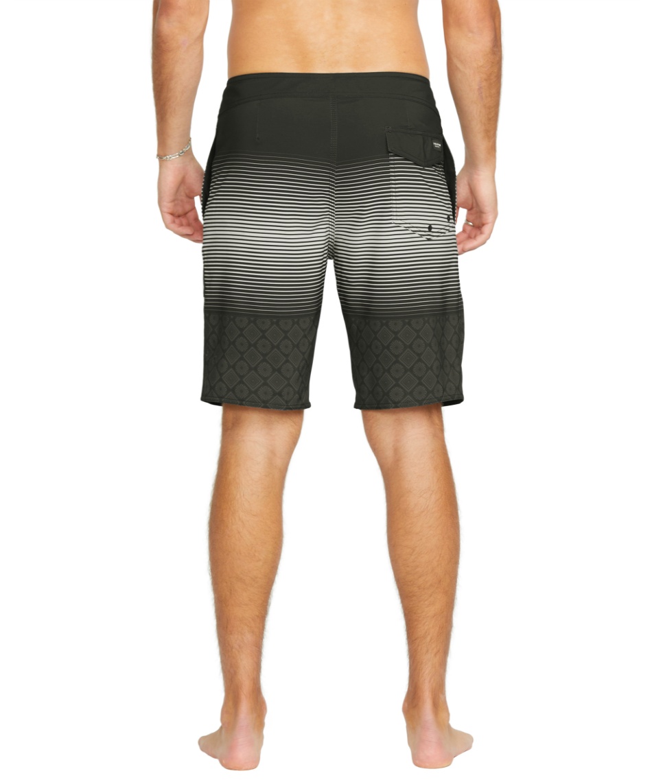 ボルコム(VOLCOM) サーフパンツ LIDO STRIPE MOD 20 A0812500