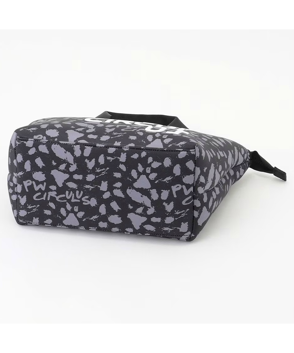 ピーダブリュサーキュラス(PW CIRCULUS) ラウンドバッグ PW ロゴカート