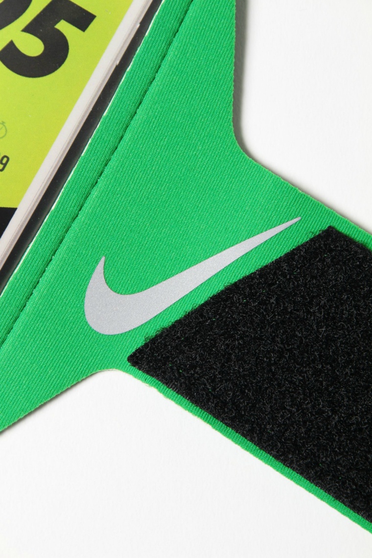 ナイキ Nike ランニング ポーチ リーン アームバンド Dg13 312 スポーツ用品ならヒマラヤオンラインストア 公式