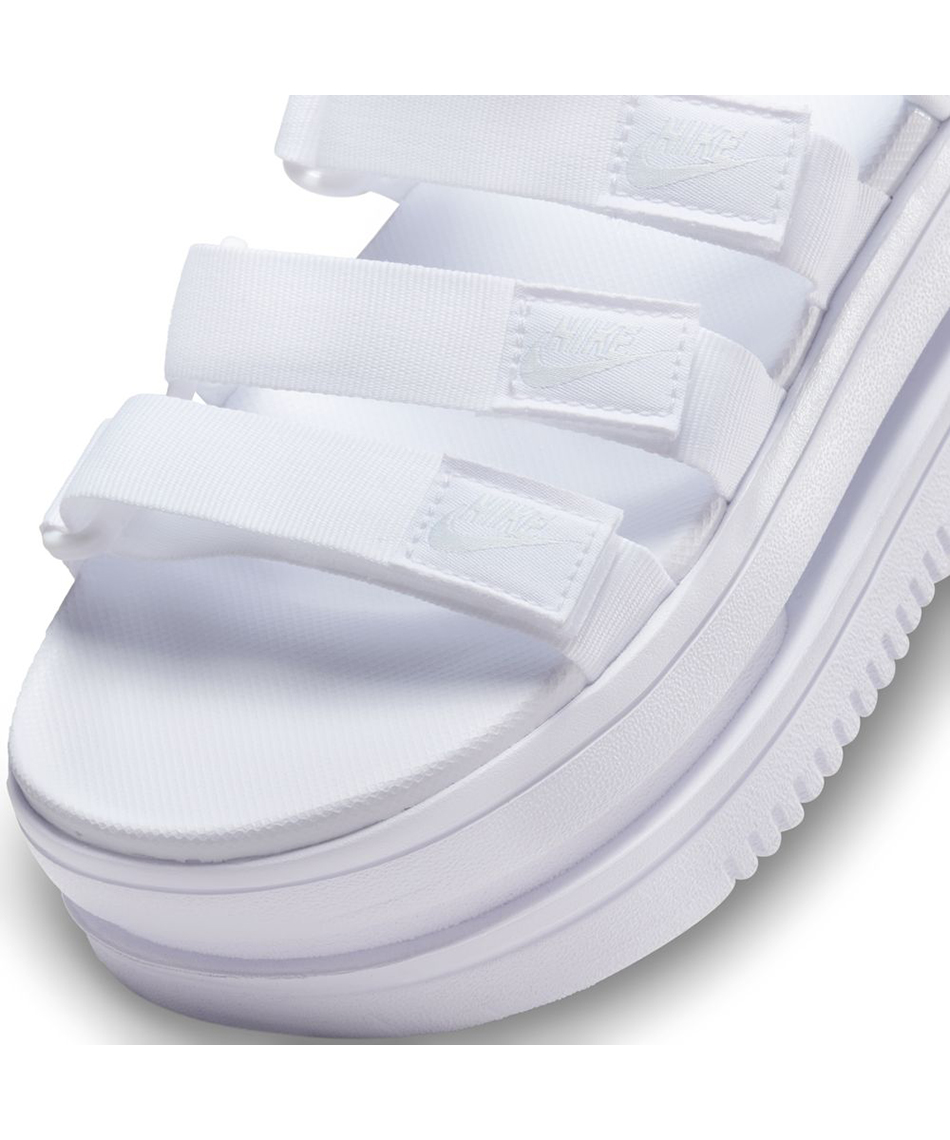 追跡あり★NIKE★アイコン ストラップ厚底サンダル ナイキ アイコン クラシック サンダル ストラップ ブラック 厚底