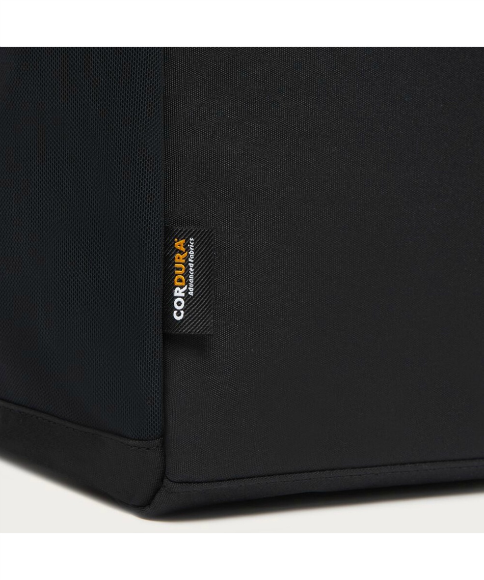 オークリー(OAKLEY) トートバッグ ESSENTIAL TOTE 7.0 FW FOS901553