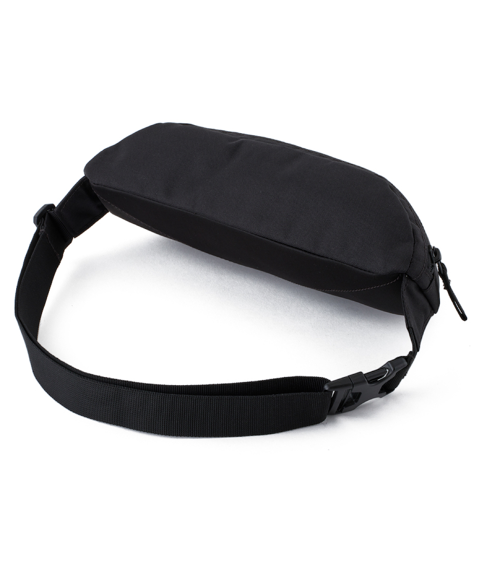 ウエストバッグ UA BODY BAG 1384758-001 | スポーツ用品ならヒマラヤ