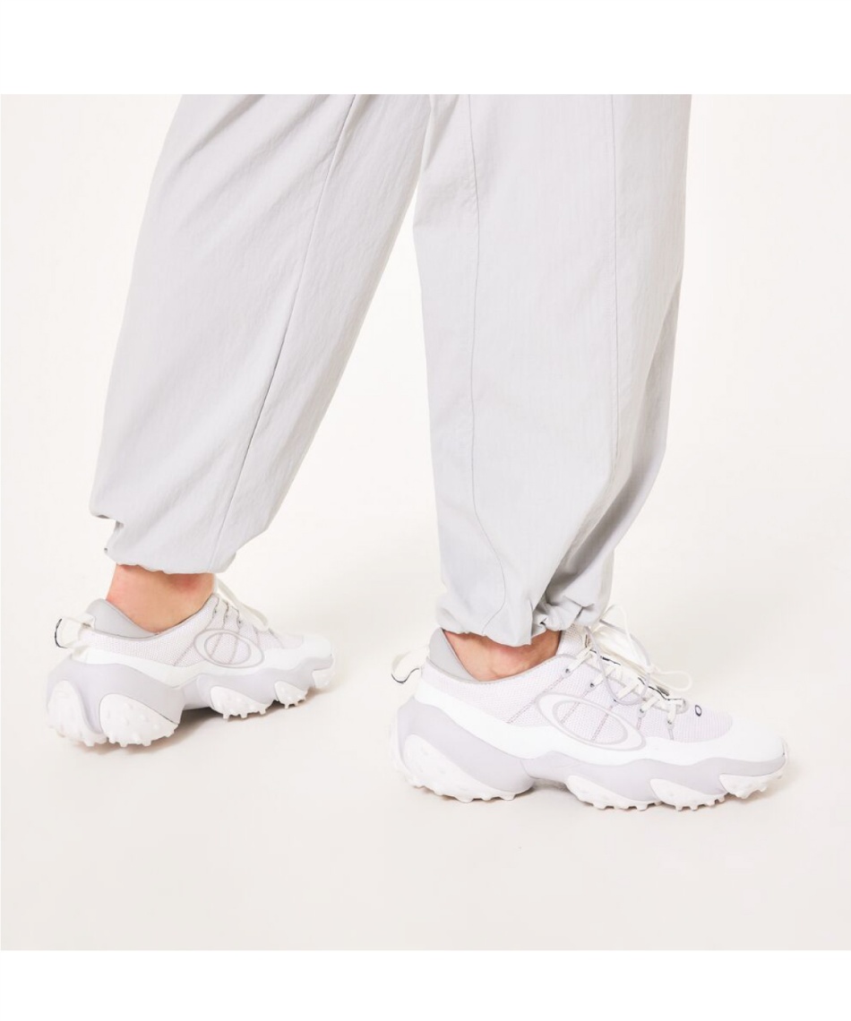 ゴルフウェア【MARK&LONA】テーパードパンツ　ウエスト紐 白　46 ゴルフウェア【MARK&LONA】テーパードパンツ ウエスト紐 白 46