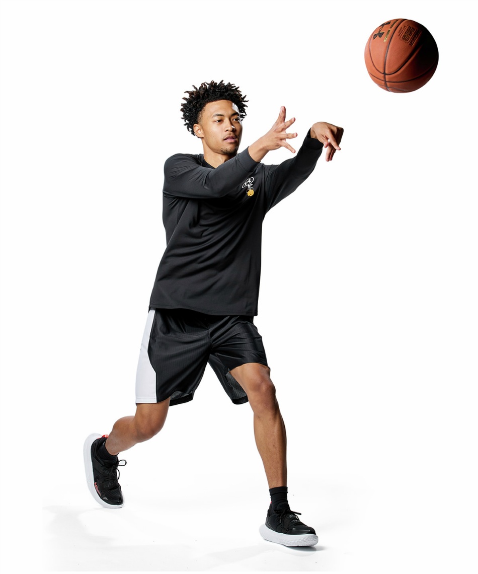 アンダーアーマー(UNDER ARMOUR) バスケットシューズ UAフロー