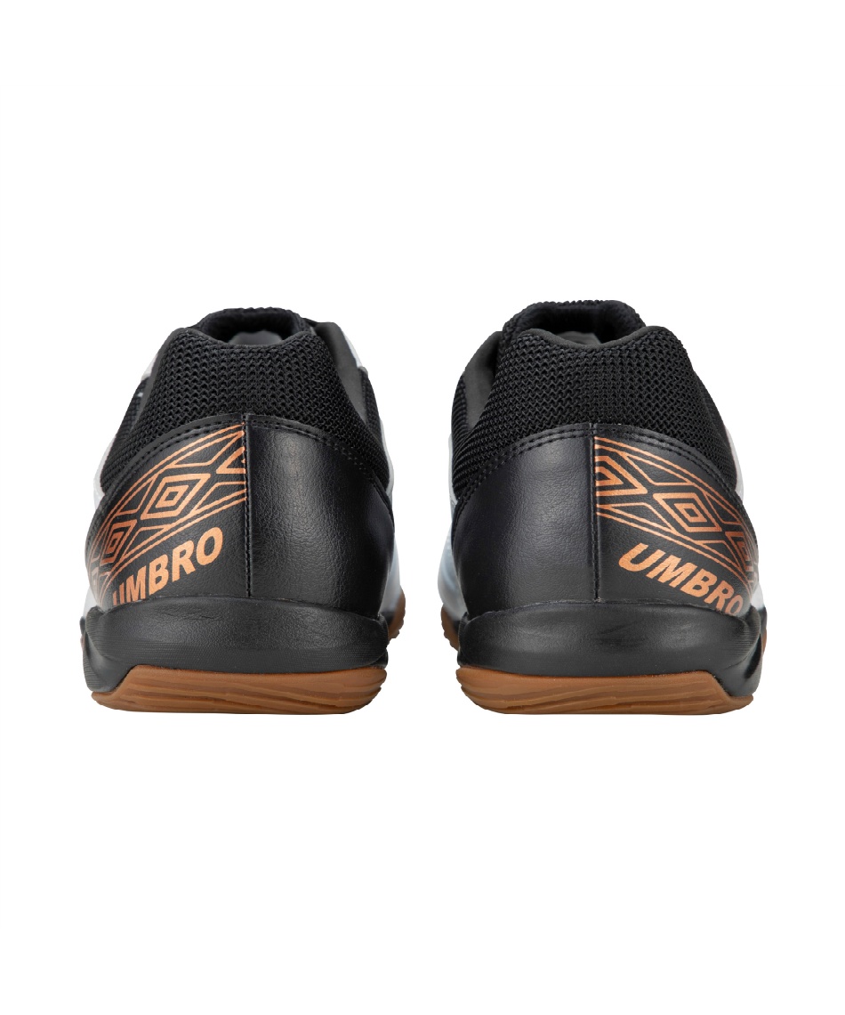 新品 22.5 アクセレイター umbro インドアシューズ サッカーシューズ アンブロ(UMBRO) フットサルシューズ インドア アクセレイターTR EX