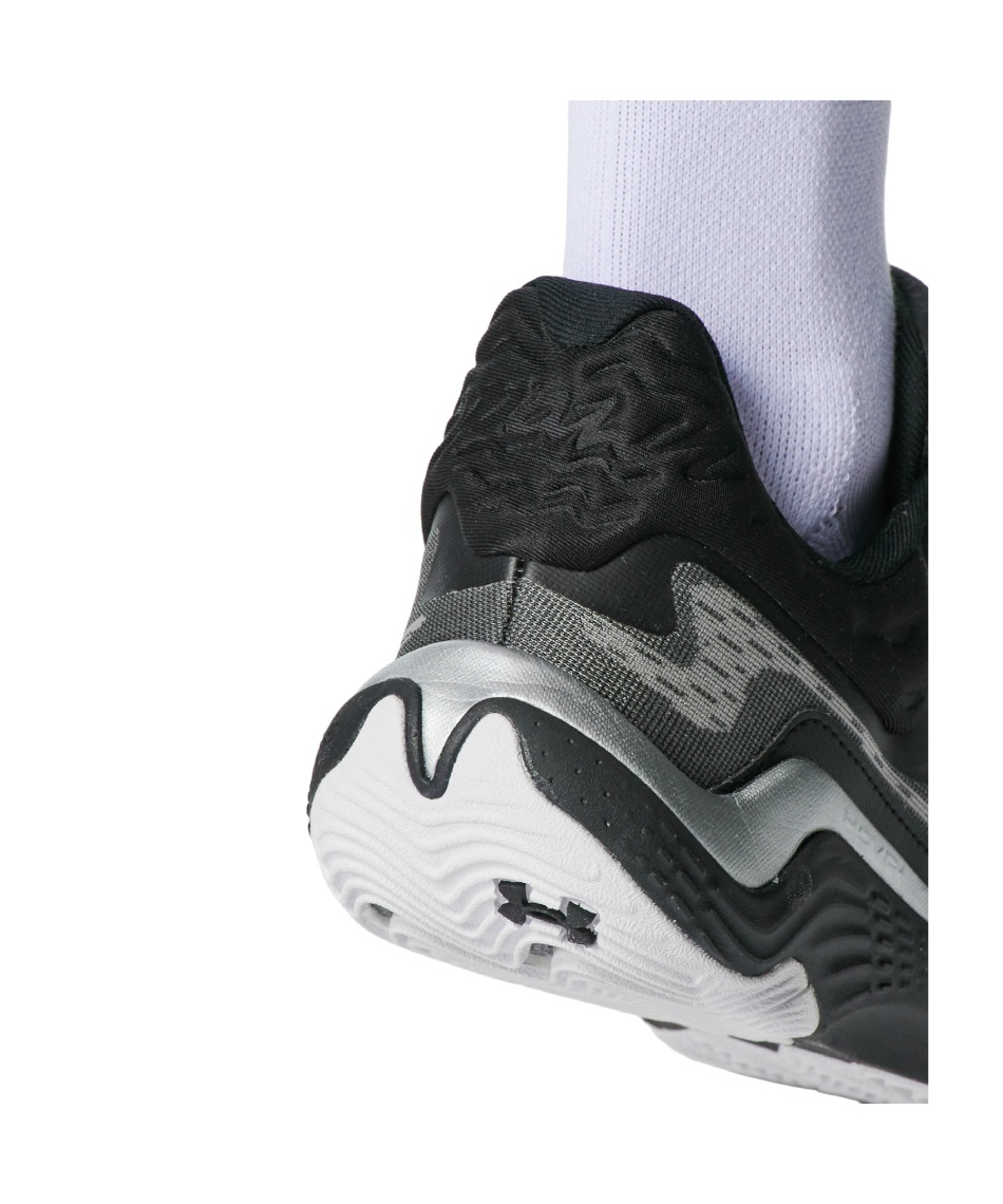 アンダーアーマー(UNDER ARMOUR) バスケットシューズ UAスポーン7