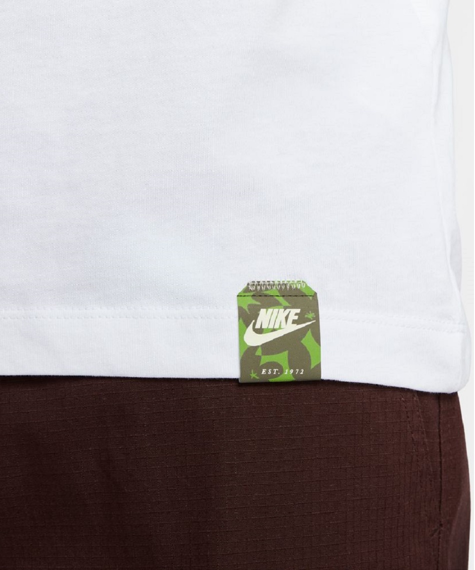 【日本未発売‼︎】　NIKE ナイキ　ロング丈Tシャツ　XL レア ナイキ(NIKE) Tシャツ 長袖 NSW バックプリントロンT MBR FZ7957