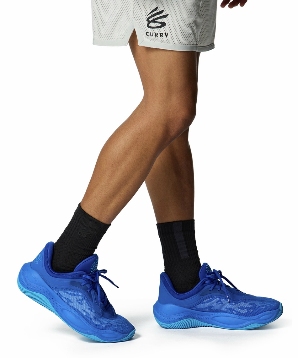 アンダーアーマー(UNDER ARMOUR) バスケットシューズ CURRY