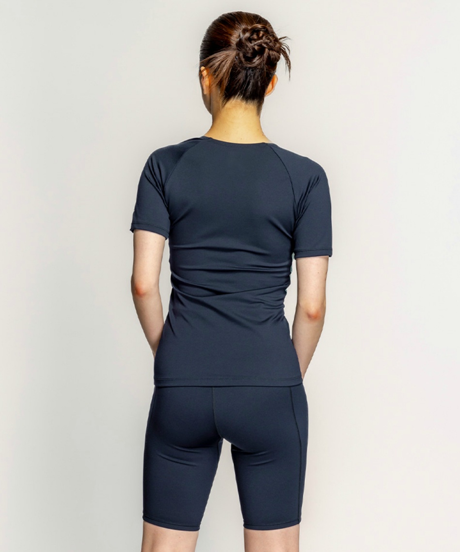 NIKE フィットネス水着　セパレート　Ｌ △ ナイキ(NIKE) フィットネス水着 セパレート フルジップ半袖