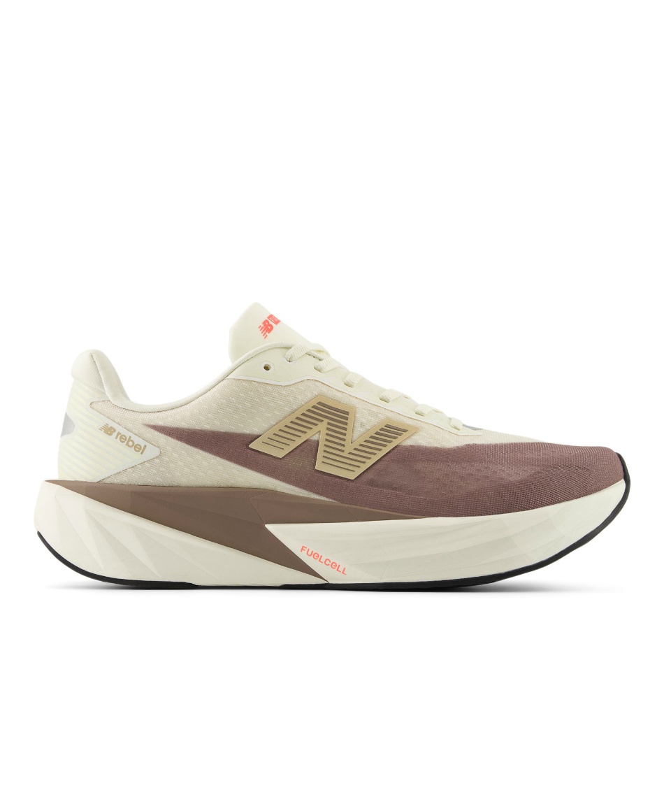 ランニングシューズ フューエルセル レベル v5 FuelCell Rebel v5