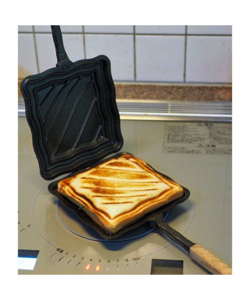 アウトサイド イン Outside In 調理器具 ホットサンド キャストアイロンホットサンドメーカー 7eaeoihttsy スポーツ用品ならヒマラヤオンラインストア 公式