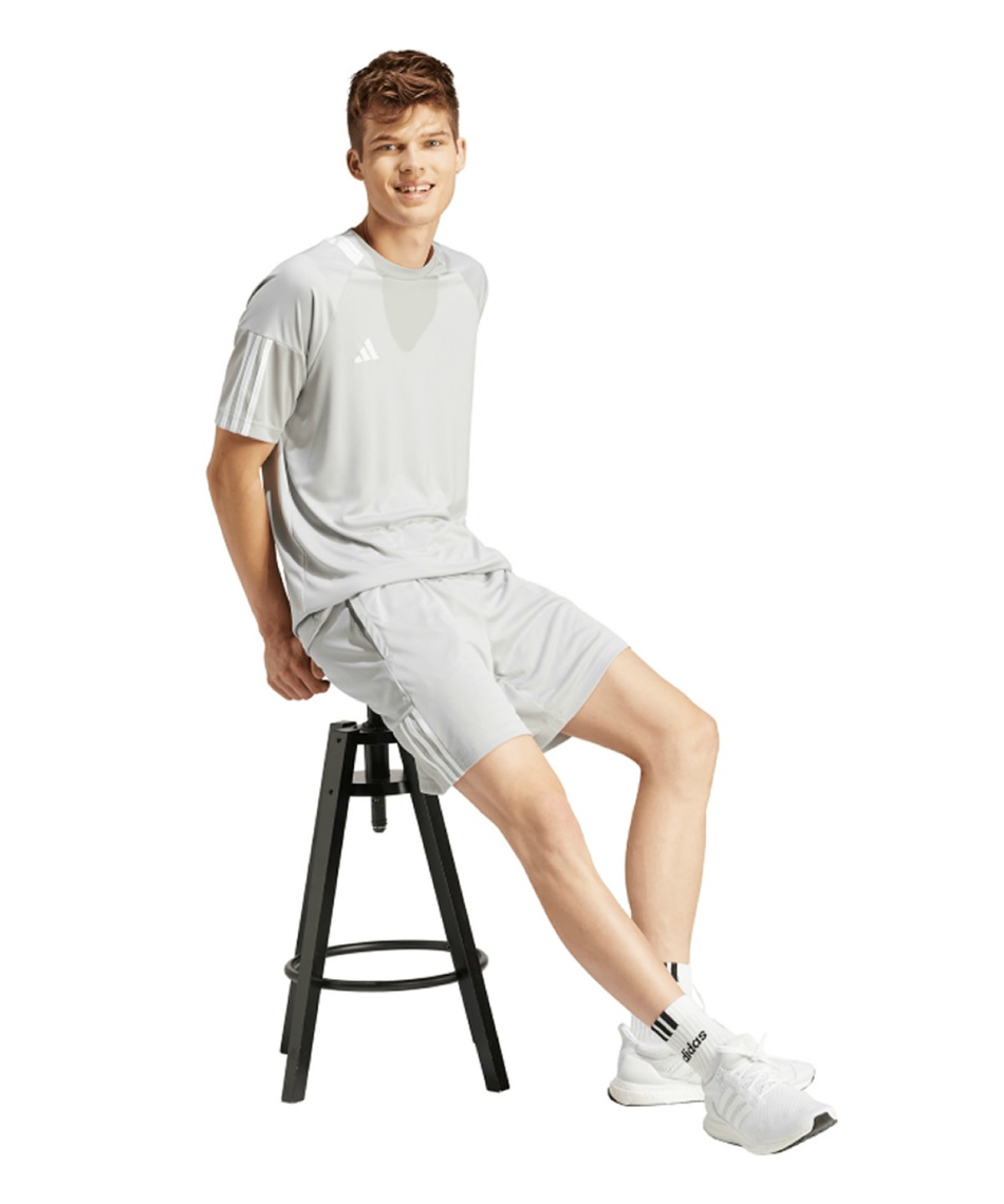 DARE SPORT ホワイト水着 ストライプ ハーフパンツ AEROREADY セレーノ カット スリーストライプス