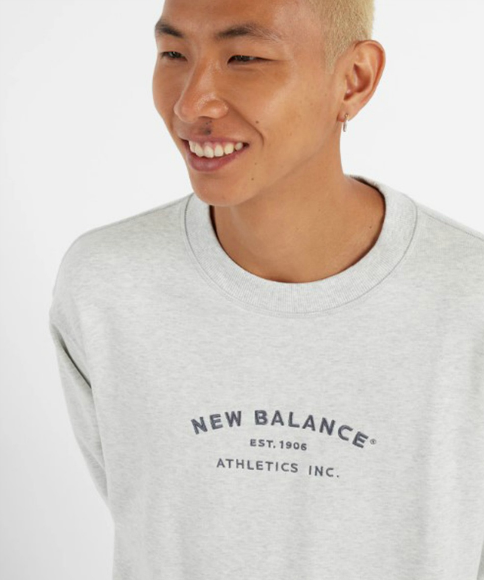 New Balance ニューバランス　トレーナー　　新品　サイズ　4 New Balance ニューバランス スウェットトレーナー メンズ