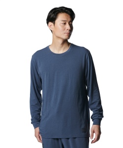 獲得ポイント72pt 【送料無料】アンダーアーマー(UNDER ARMOUR) スポーツウェア 長袖 UA RECOVER SLEEP LS 1388270-044 メンズ 044 XXL