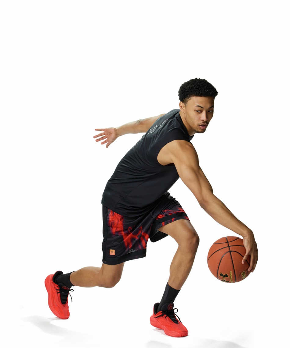 CURRY バスケットボールシューズ ブラック/イエロー Under Armour Curry Flow 8 Yellow Basketball Shoes Boys Size