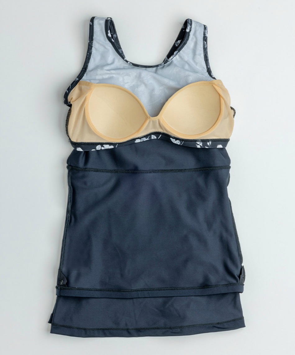 NIKE　2in1パンツ　ナイキ  セパレート フィットネス　体型カバー NIKE（ナイキ） （レディース）フィットネス水着 レディース 水泳