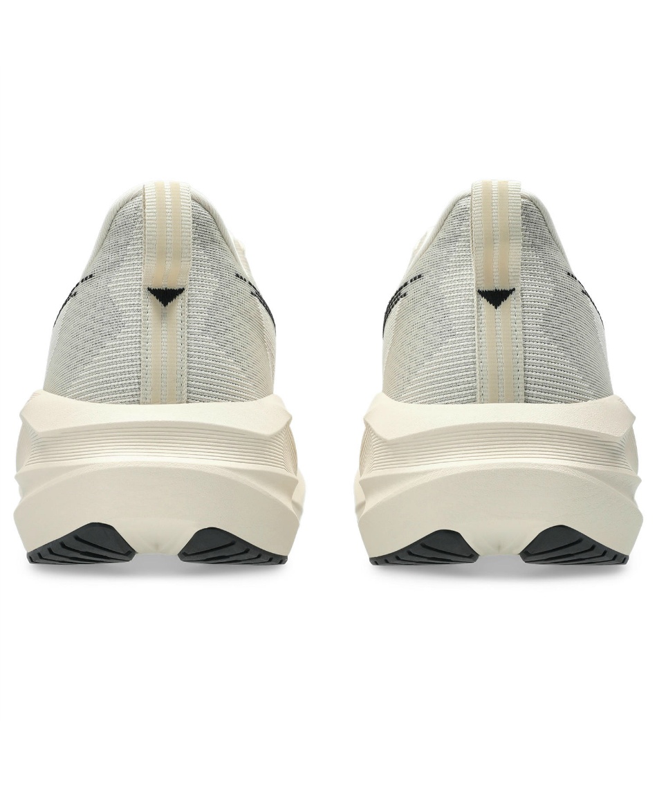 未使用品ASICS NOVABLAST 5ランニングシューズ ホワイト　27cm Amazon | ASICS メンズ NOVABLAST 5 ランニングシューズ