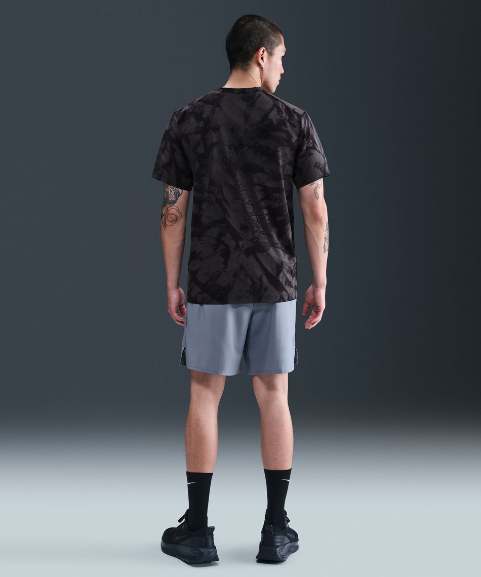 Nike F.C. デジタル迷彩シャツ M Nike F.C. デジタル迷彩シャツ M 【公式通販】