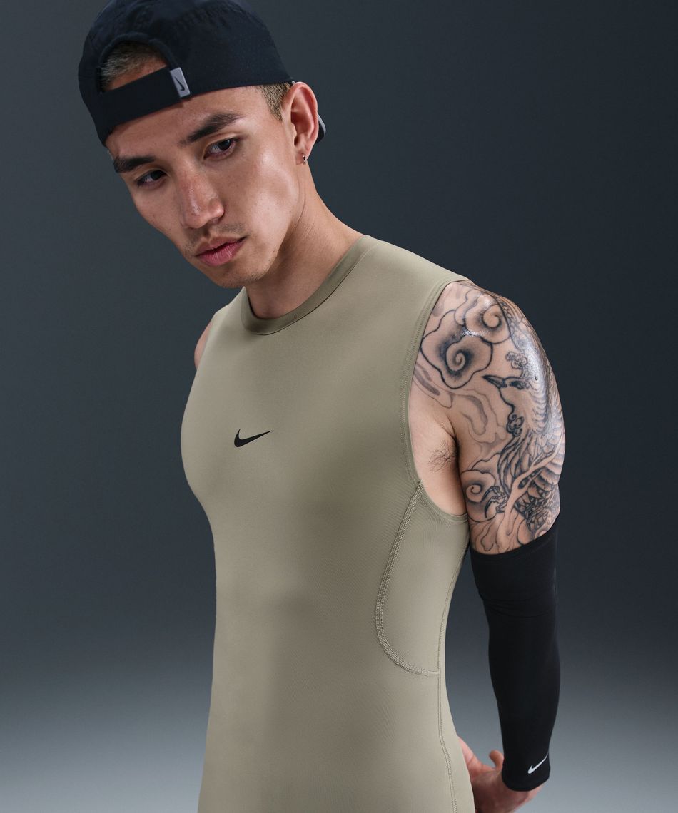 ナイキ(NIKE) アンダーシャツ ノースリーブ ドライフィット タイト