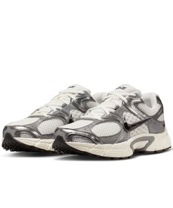 �l���|�C���g92pt 20% OFF�^SALE �y���������z�i�C�L(NIKE) �X�j�[�J�[ 26SP V5 RNR HJ5228-009 �����Y PHTM�^BK 25�D5