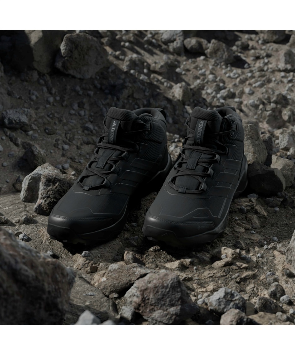 アディダス(adidas) トレッキングシューズ ゴアテックス ミッドカット