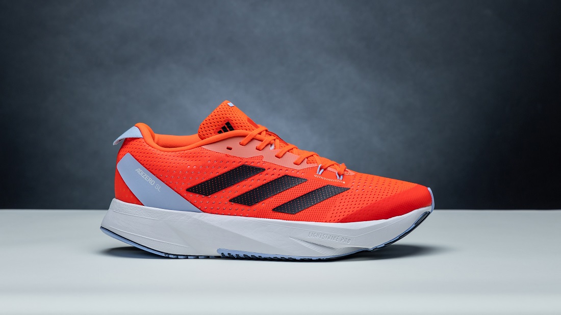 アディゼロSL、ランニングシューズ、25.5、赤色、adidas、軽め アディゼロSL、ランニングシューズ、25.5、赤色、adidas、軽め