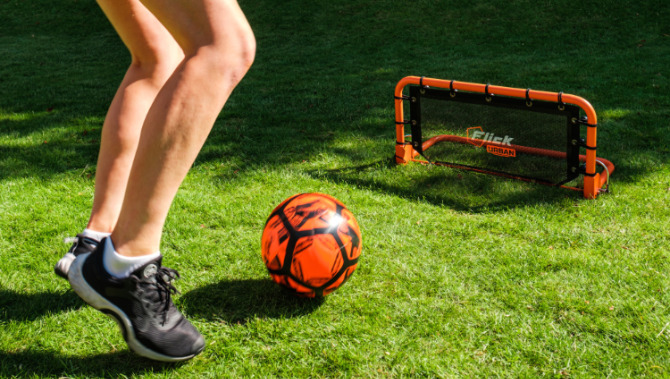 欧州発サッカー練習器具Flick(フリック) | ヒマラヤオンラインストア